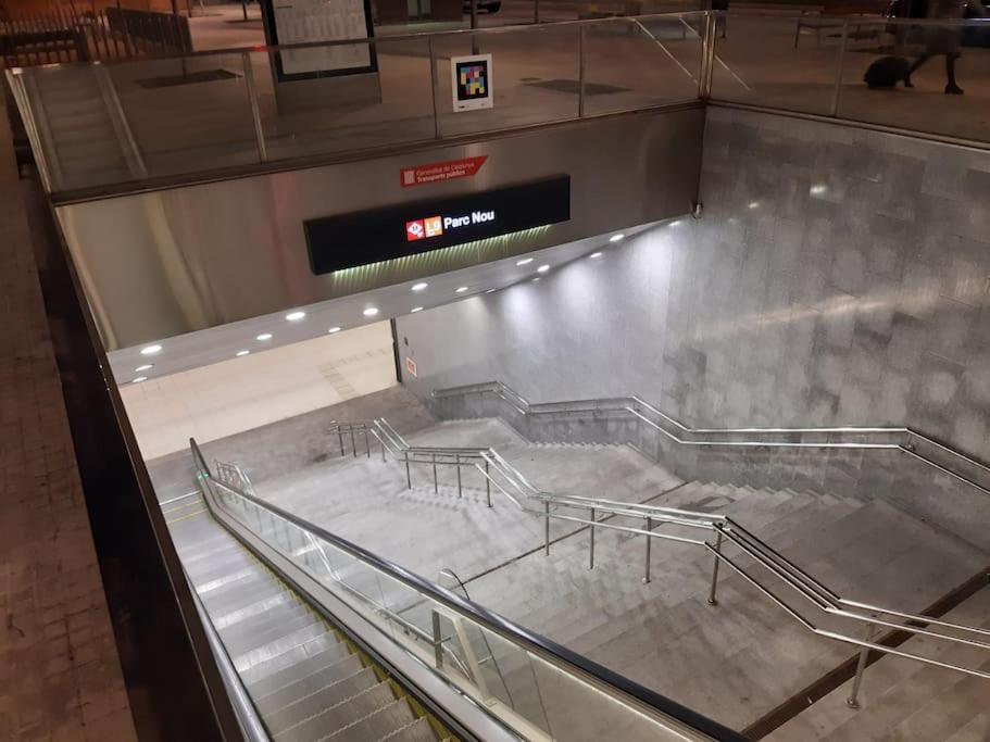 Gran Apartamento Cerca Del Aeropuerto Lägenhet El Prat de Llobregat Exteriör bild